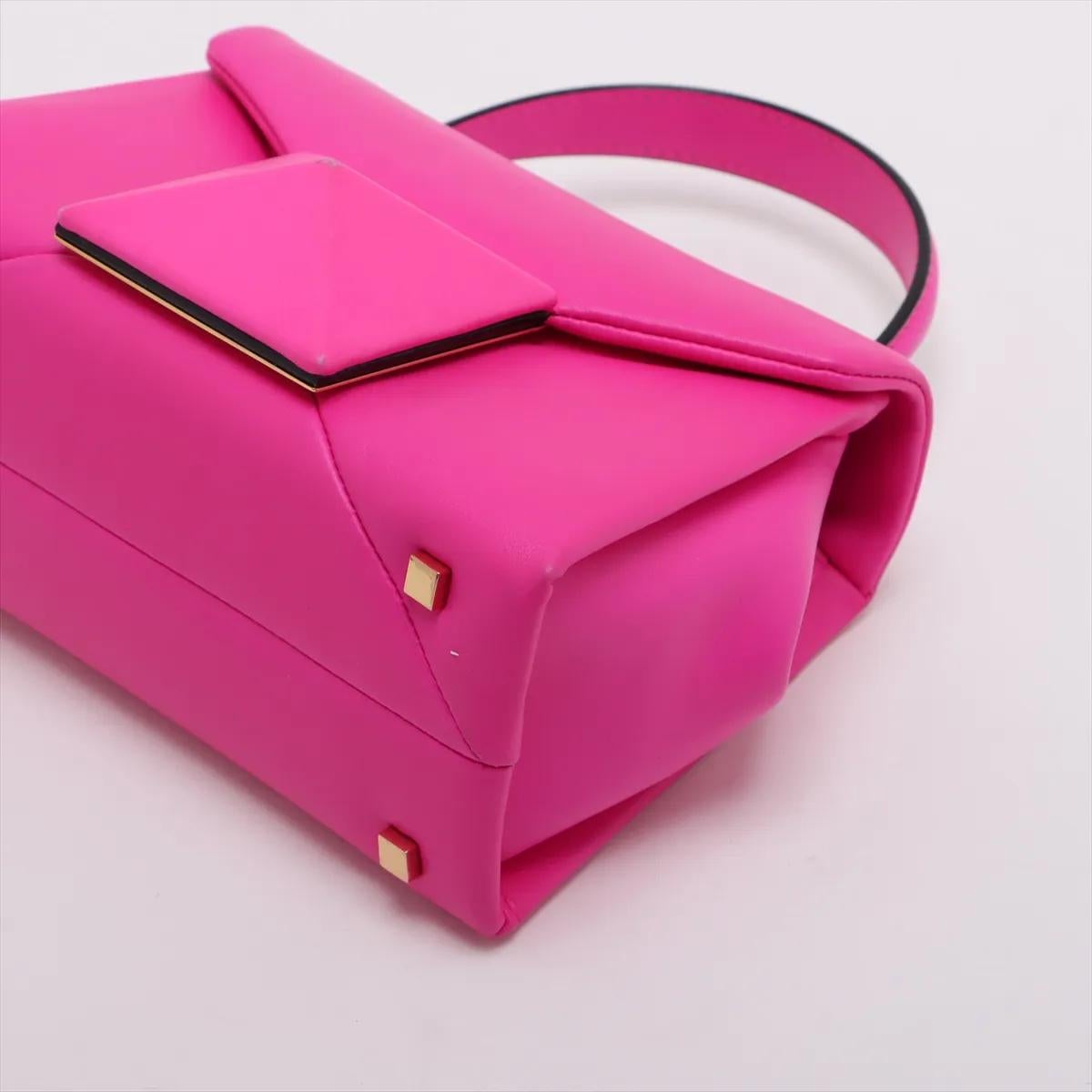 Valentino Garavani - Sac à main à deux volets à un seul clou - Rose Pour femmes en vente