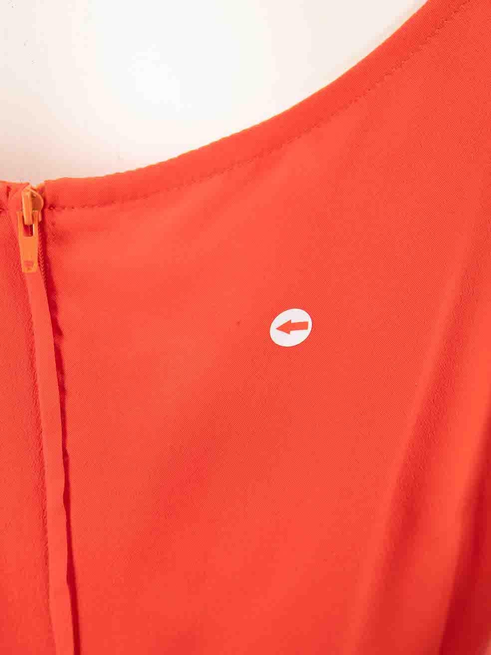 Valentino Garavani Mini Dress senza maniche in seta arancione taglia M. In condizioni ottime in vendita a London, GB