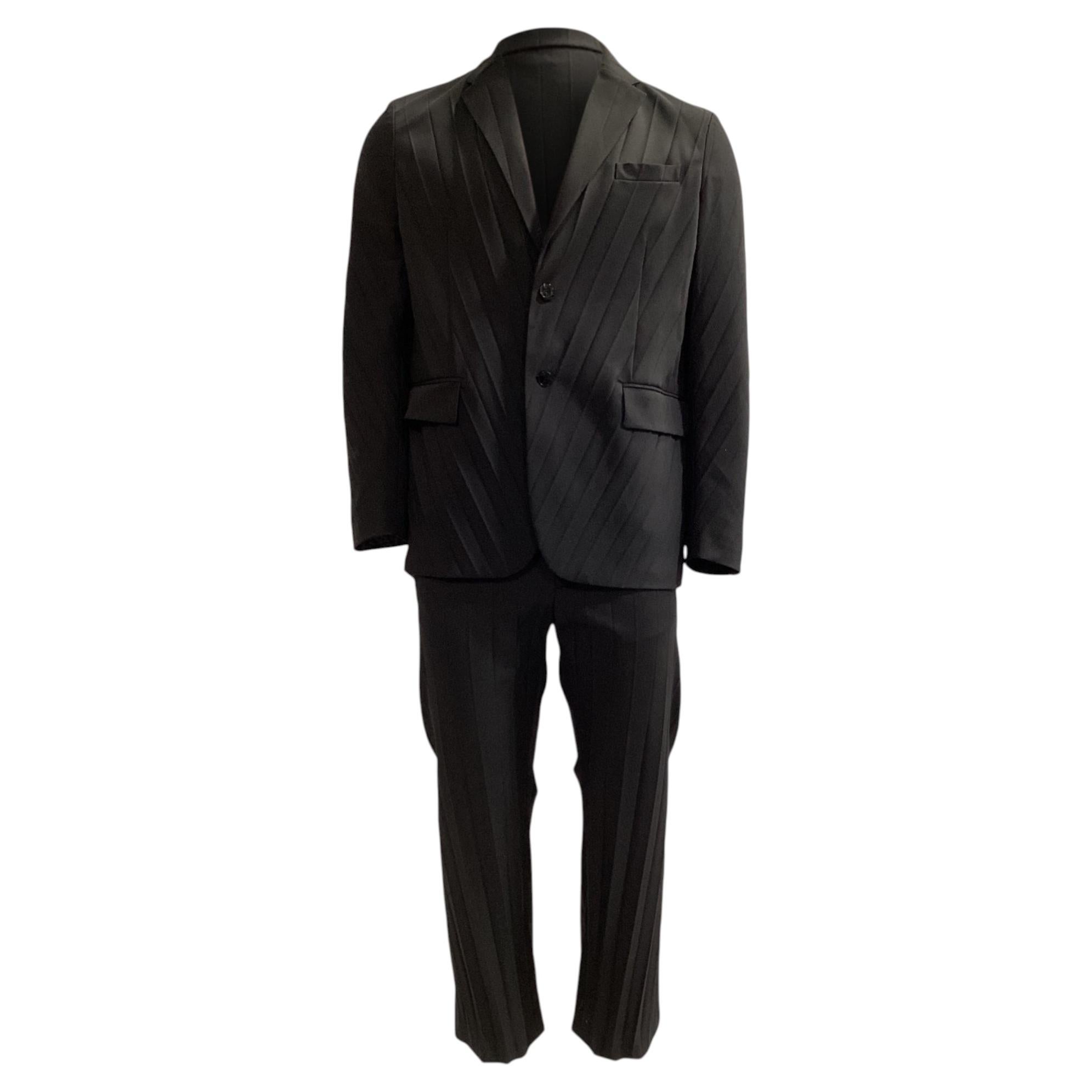 Costume plissé Valentino Garavani en polyester noir en vente