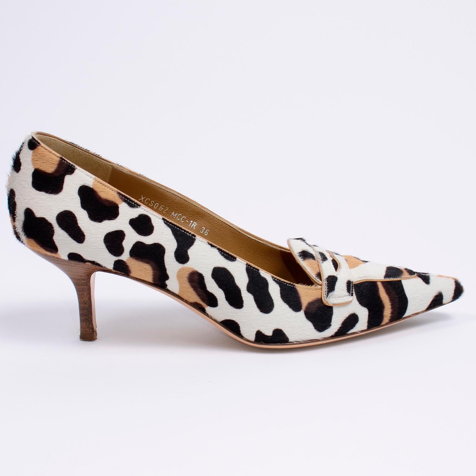 Valentino Garavani Pony Fur Leopard Print Penny Loafer Style Wood Heel Pumps  In Excellent Condition For Sale In Portland, OR
