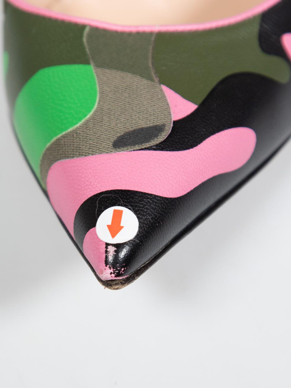 Valentino Garavani Psychedelic Camo Leather Rockstud Pumps Size IT 39 For Sale 3