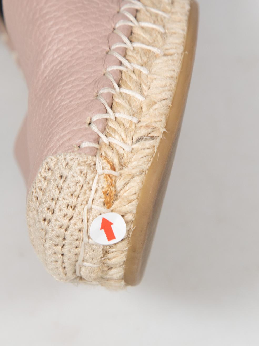 Valentino Garavani Chaussures à talons compensés Rockstud en cuir violet Taille IT 37 en vente 2