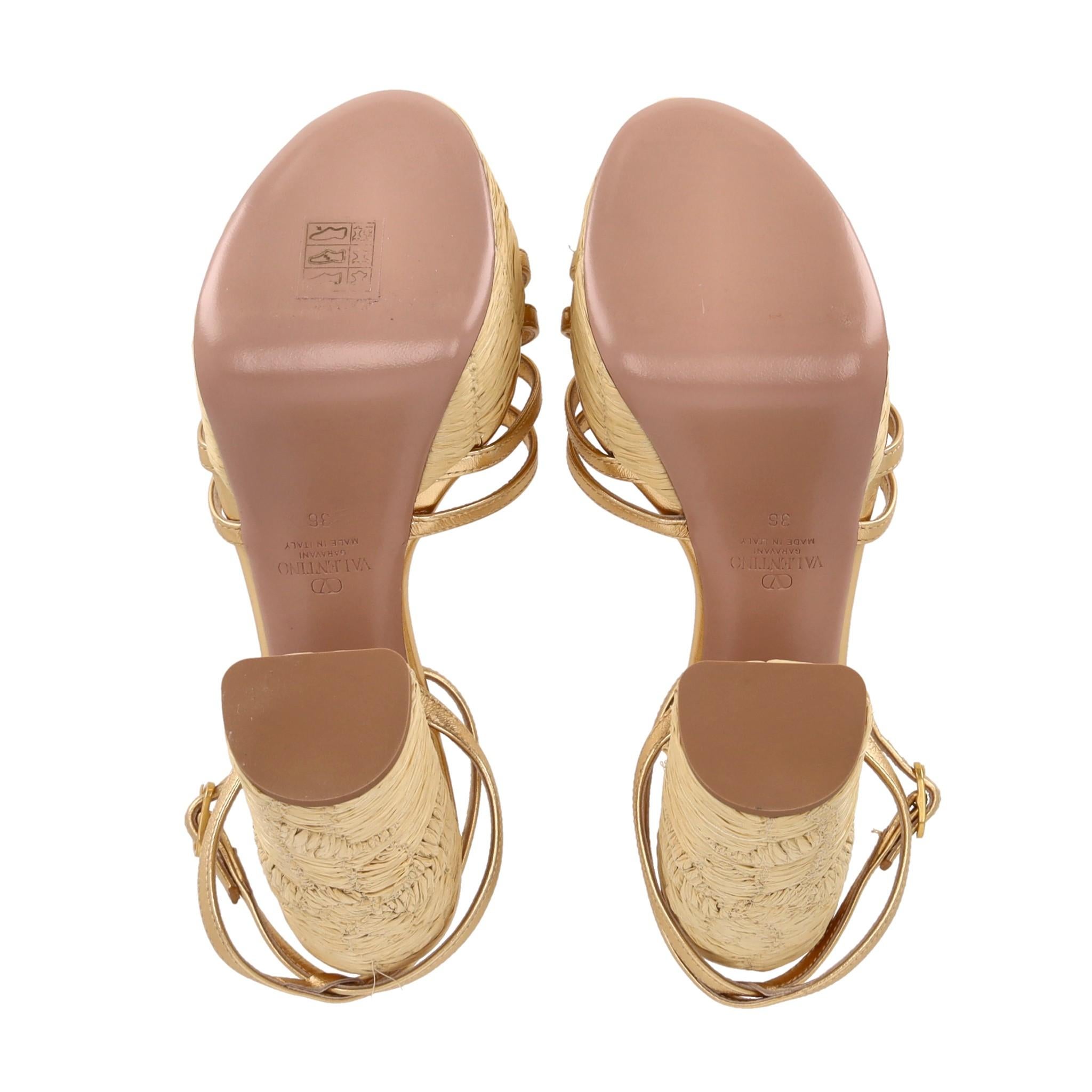 Valentino Garavani Raflower Raffia-Trimmed Leather Platform Sandals For Sale 1