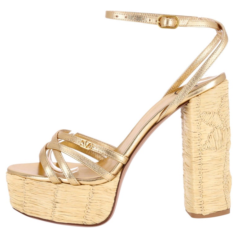 Valentino Garavani Sandali con plateau in pelle bordati di rafia