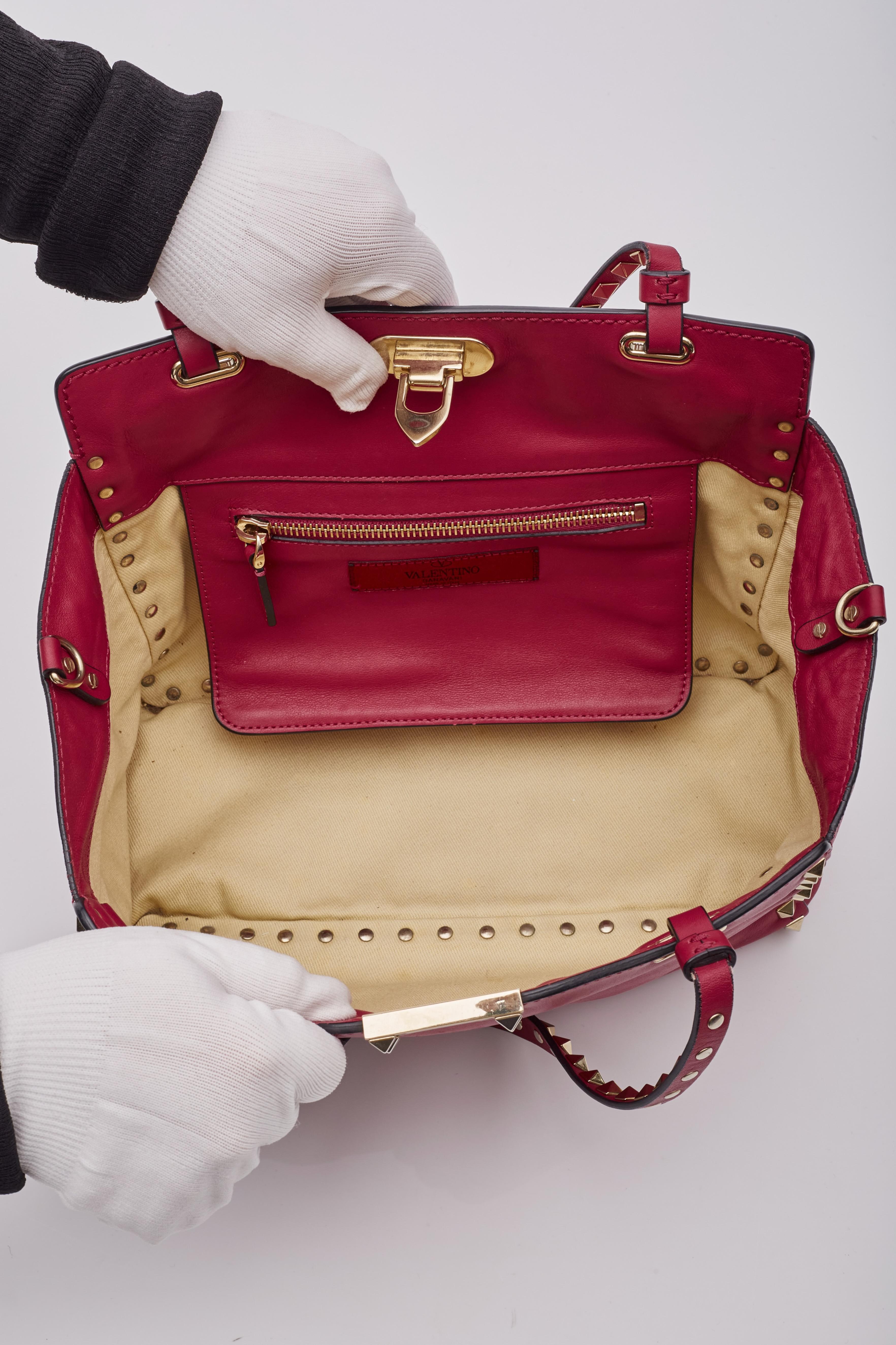 Valentino Garavani Red Leather Rockstud Shoulder Bag For Sale 3