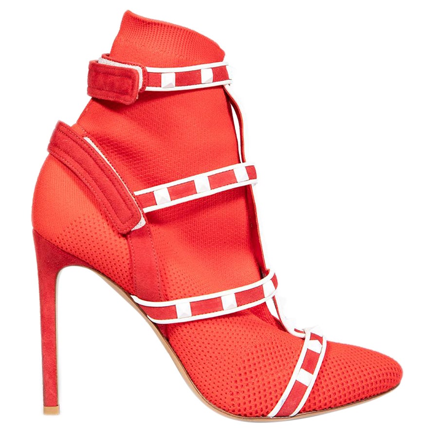Valentino Garavani Rosso Rockstud Body-Tech Knit Ankle Boots Taglia IT 38 in vendita