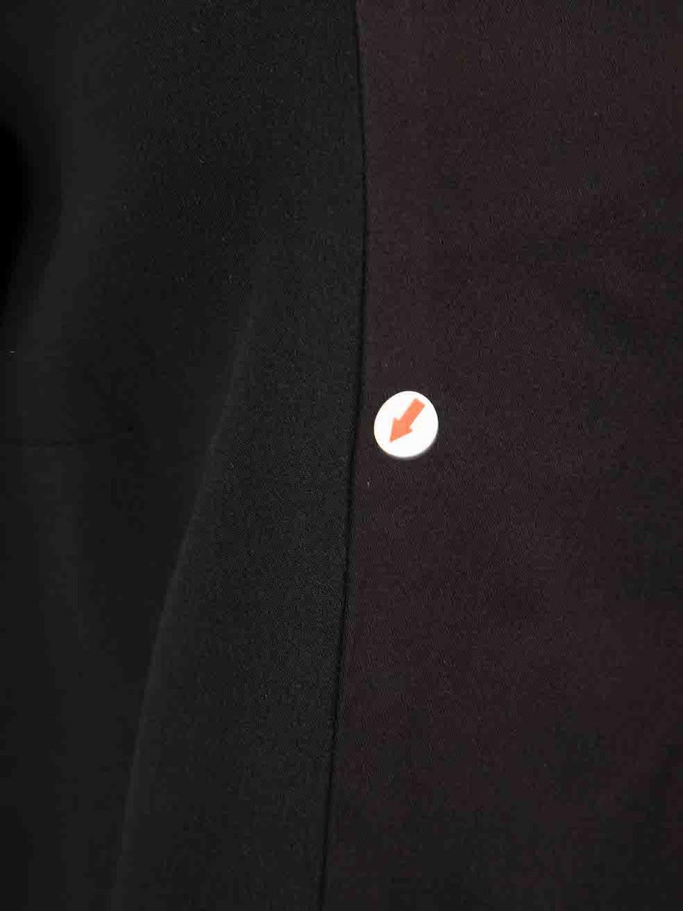 Valentino Garavani Camicetta con scollo a V nera Taglia XL In condizioni ottime in vendita a London, GB