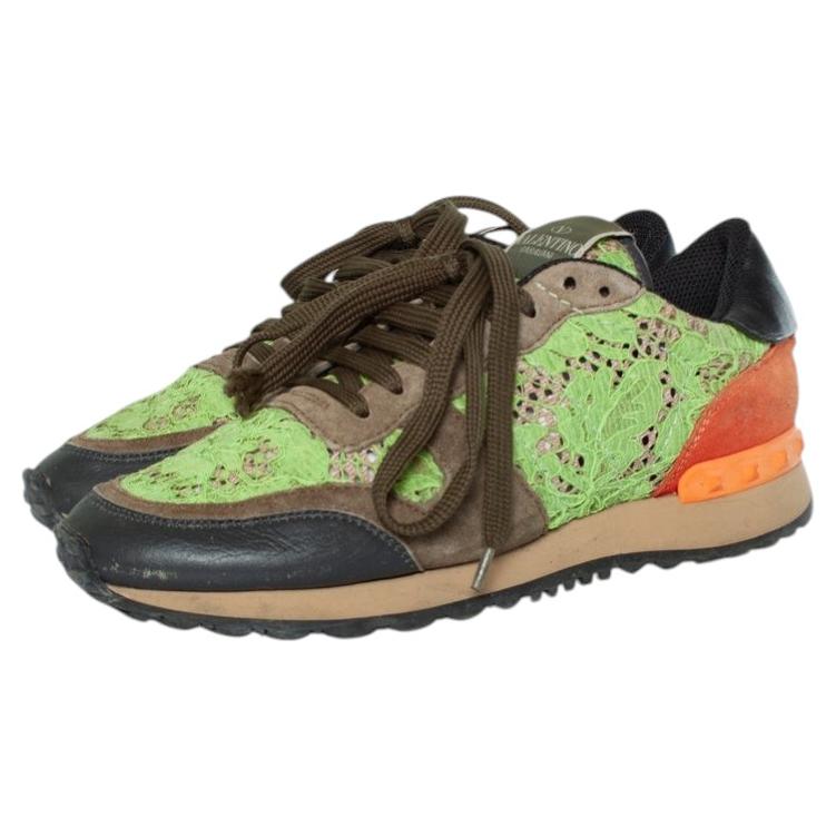 Valentino Garavani, baskets en daim et dentelle Rockrunner