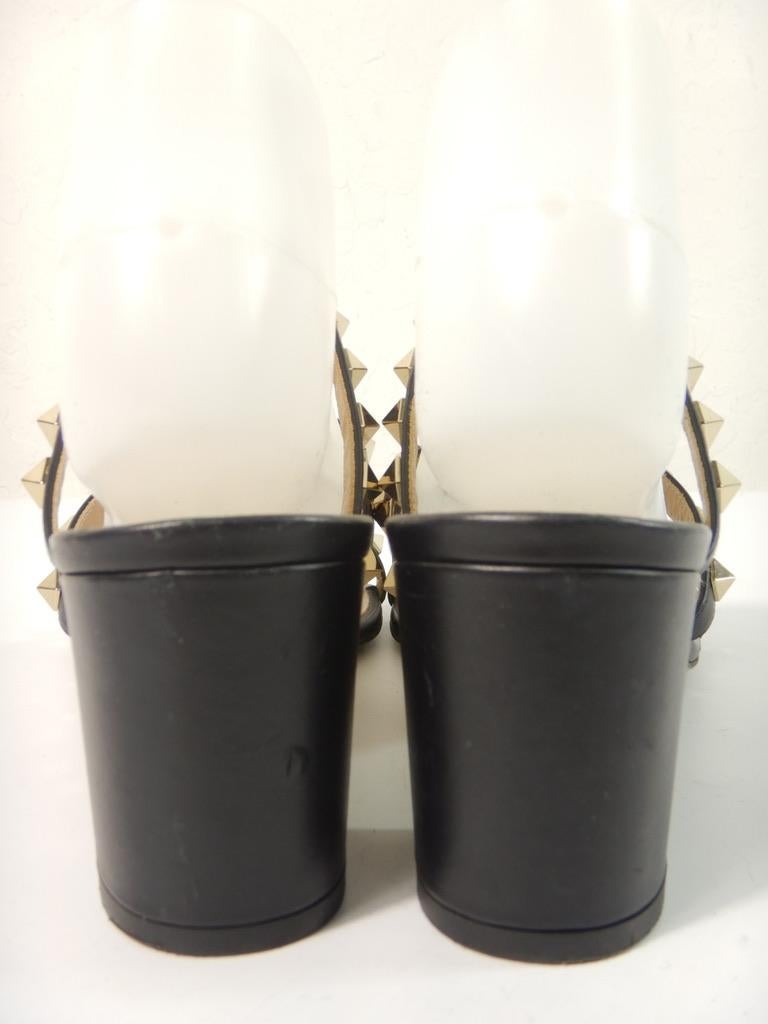 Valentino Garavani Rockstud Black Leather Block Heel Gladiator Sandals 39 For Sale 1