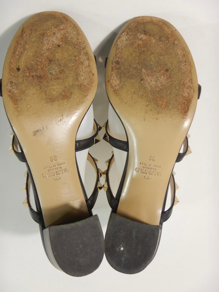 Valentino Garavani Rockstud Black Leather Block Heel Gladiator Sandals 39 For Sale 5