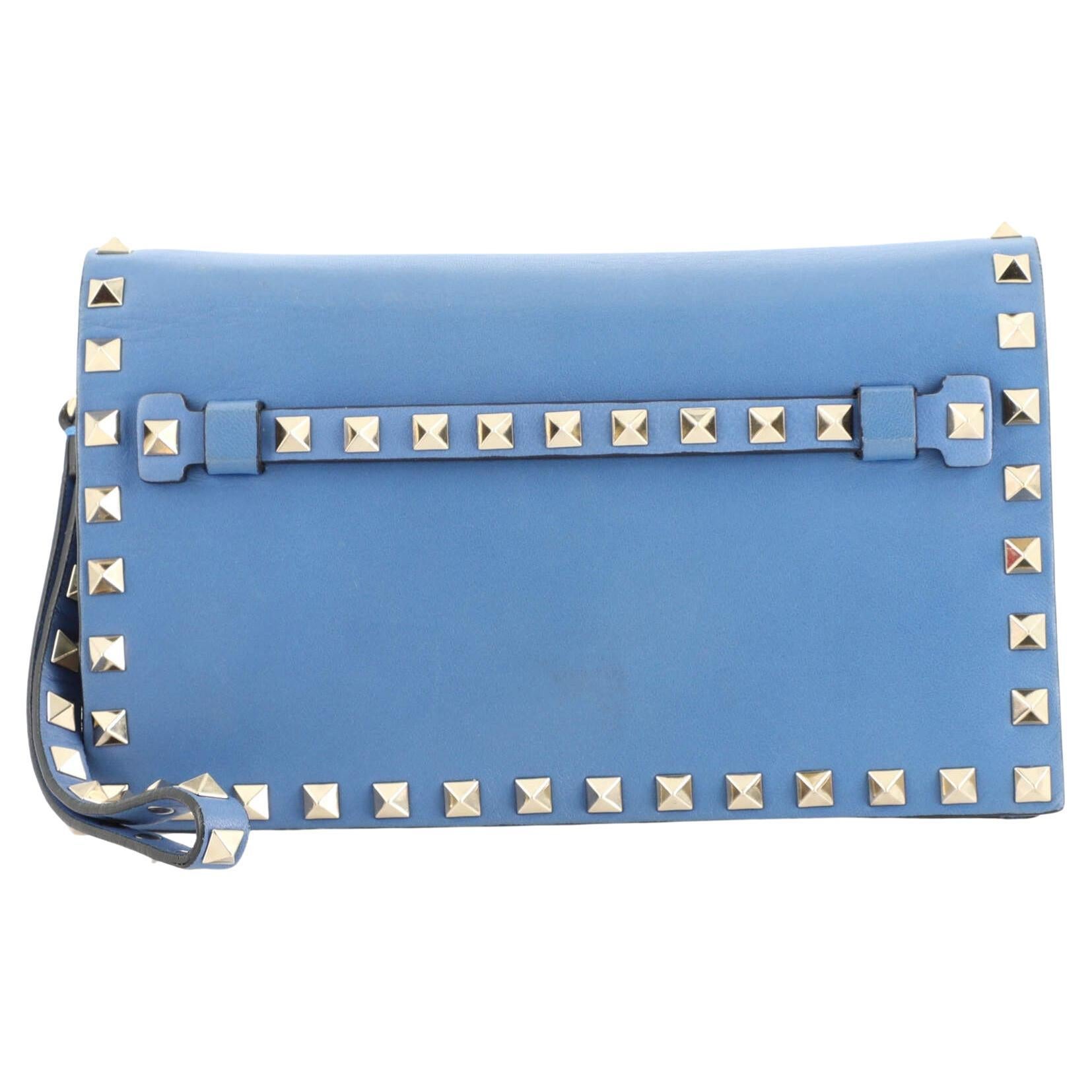 Valentino Garavani Bergahorn-Clutch aus Leder mit Klappe
