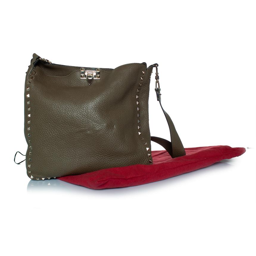 Valentino Garavani, Rockstud hobo messenger bag For Sale 3
