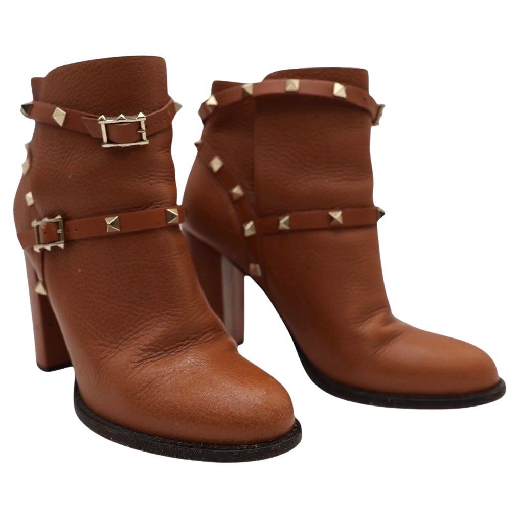 Valentino Garavani - Stivaletti in pelle Rockstud - Marrone cognac