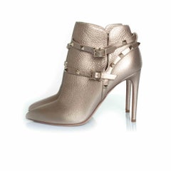 Valentino Garavani, Rockstud leather ankle boots