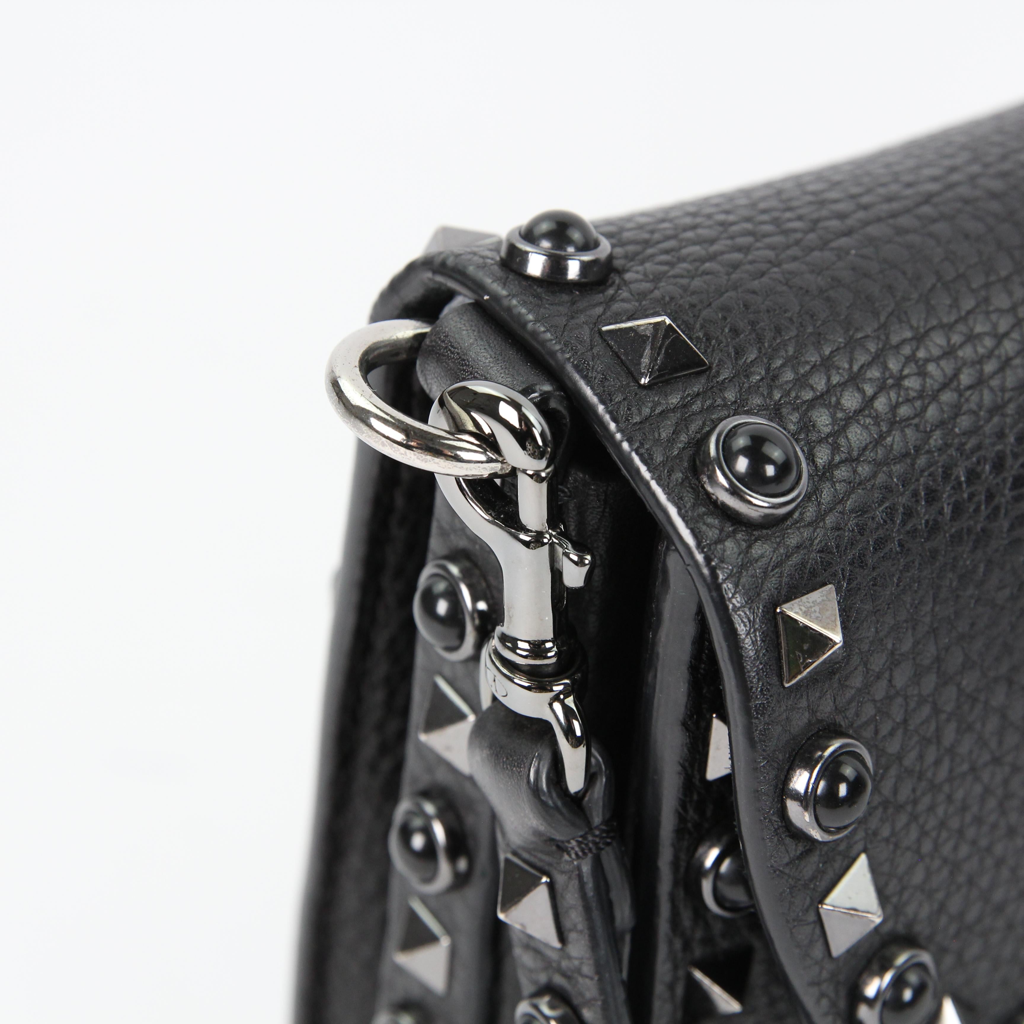 Valentino Garavani Rockstud leather crossbody bag For Sale 5