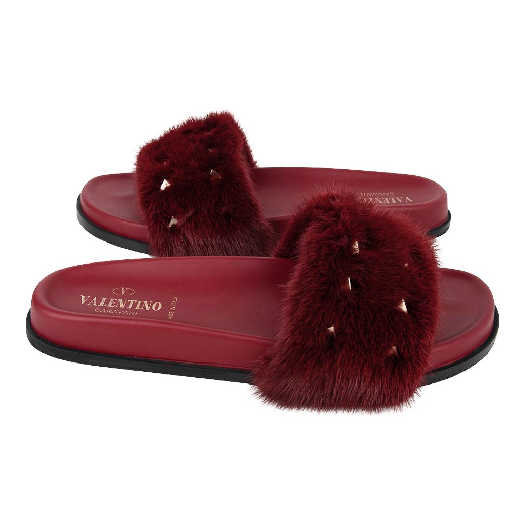 Women's Valentino Garavani Rockstud Mink Fur Side Sandals Shoe 40 / 10