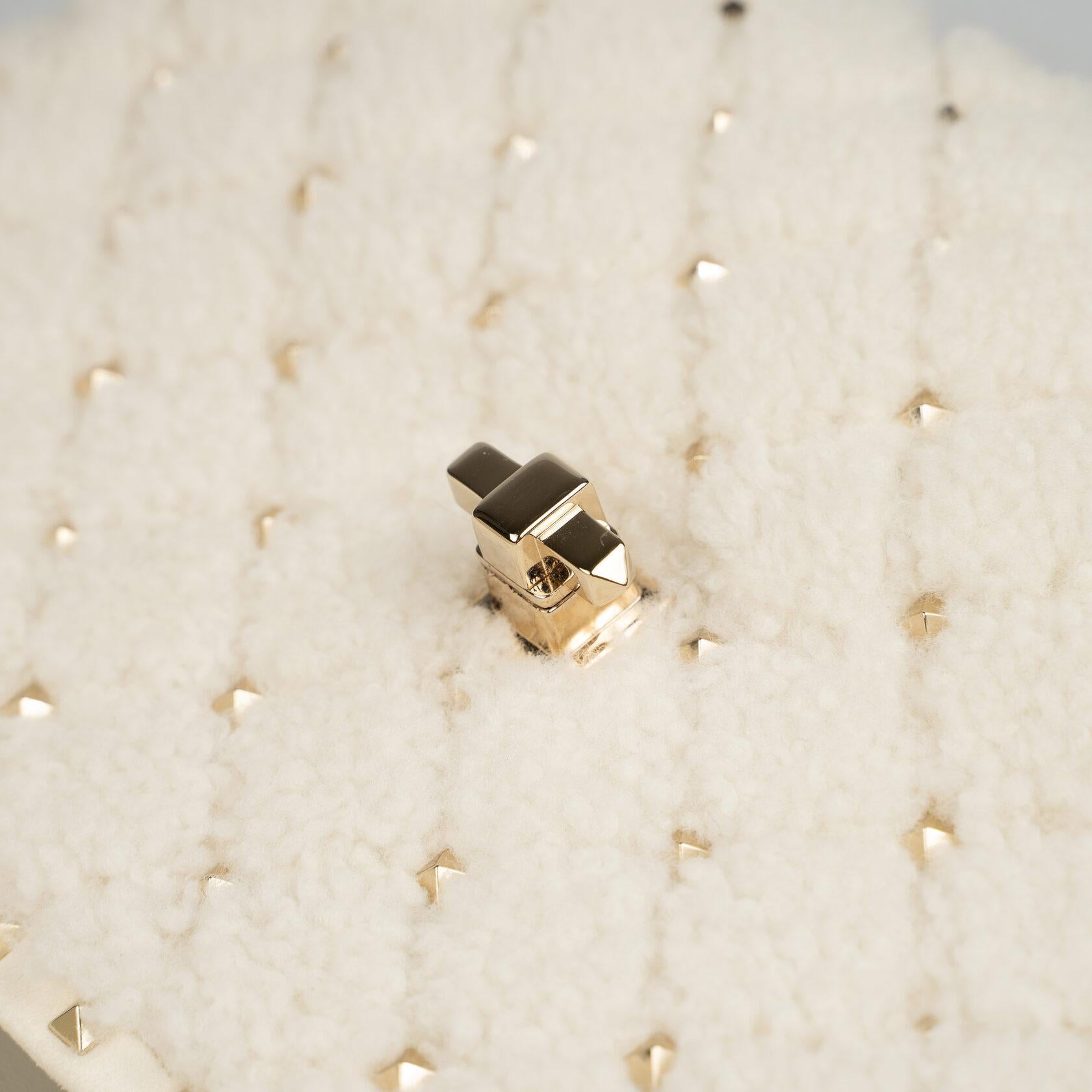 Valentino Garavani Rockstud Spike Medium Beige For Sale 13