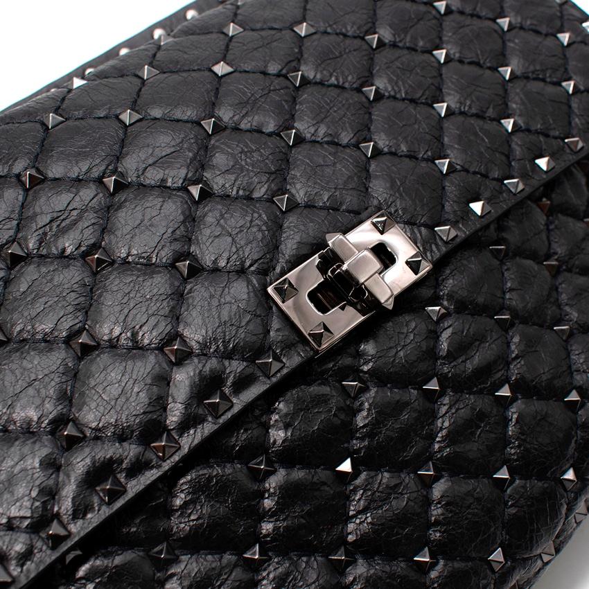 Valentino Garavani Rockstud Spike Medium Black Craquele Leather Bag For Sale 2