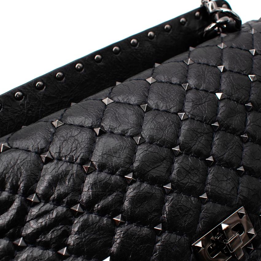 Valentino Garavani Rockstud Spike Medium Black Craquele Leather Bag For Sale 3