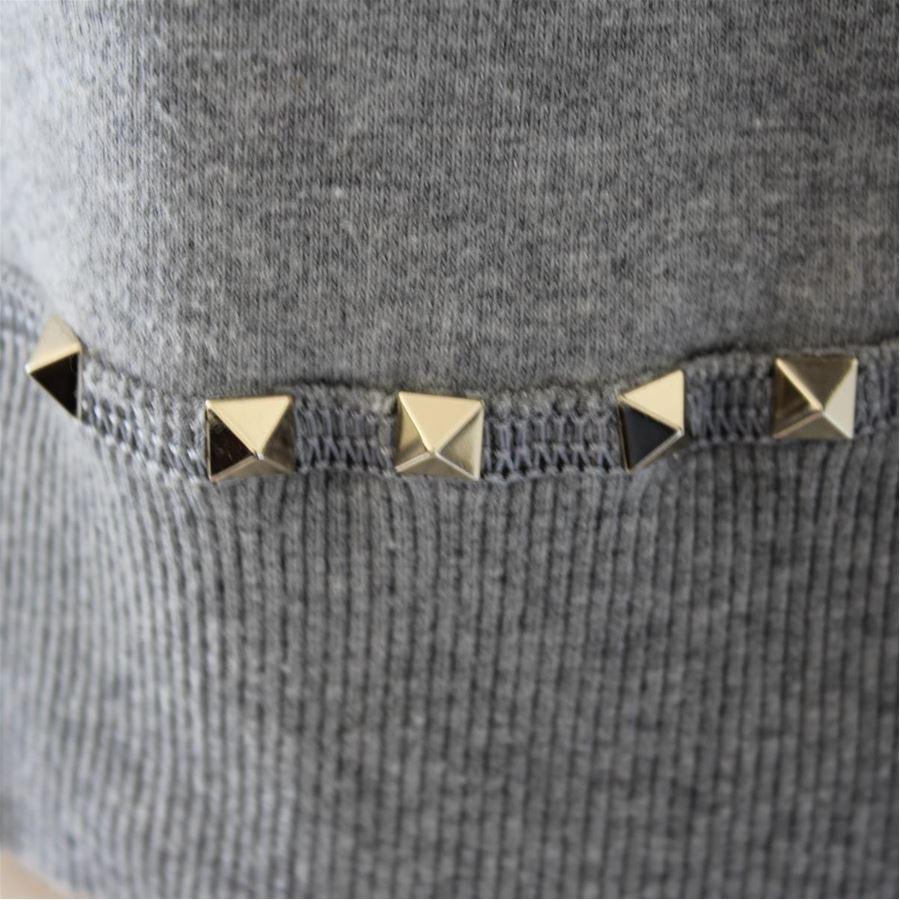 Valentino Garavani „Rockstud“ Pullover M (Grau) im Angebot