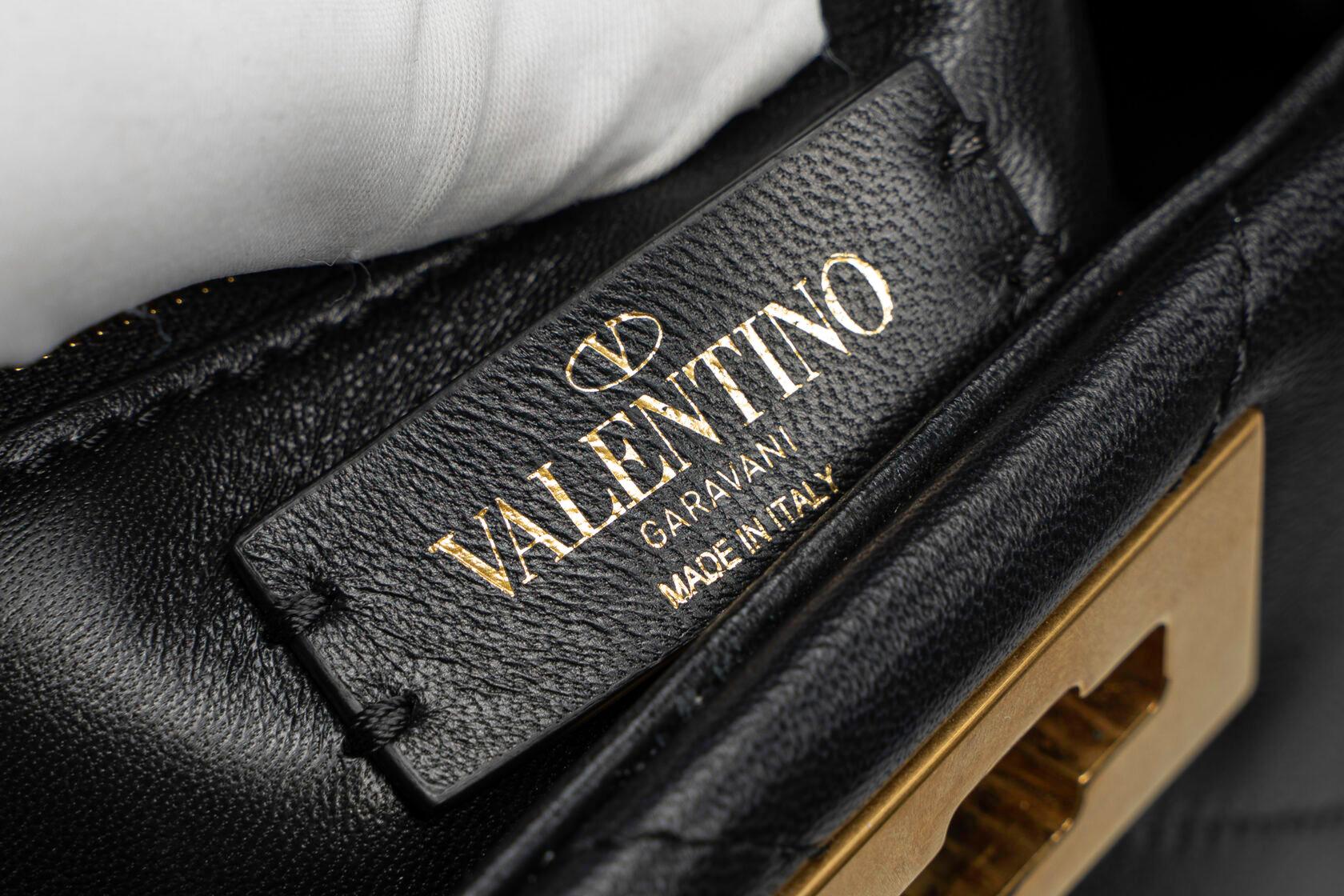 Valentino Garavani Roman Stud Large Black For Sale 6