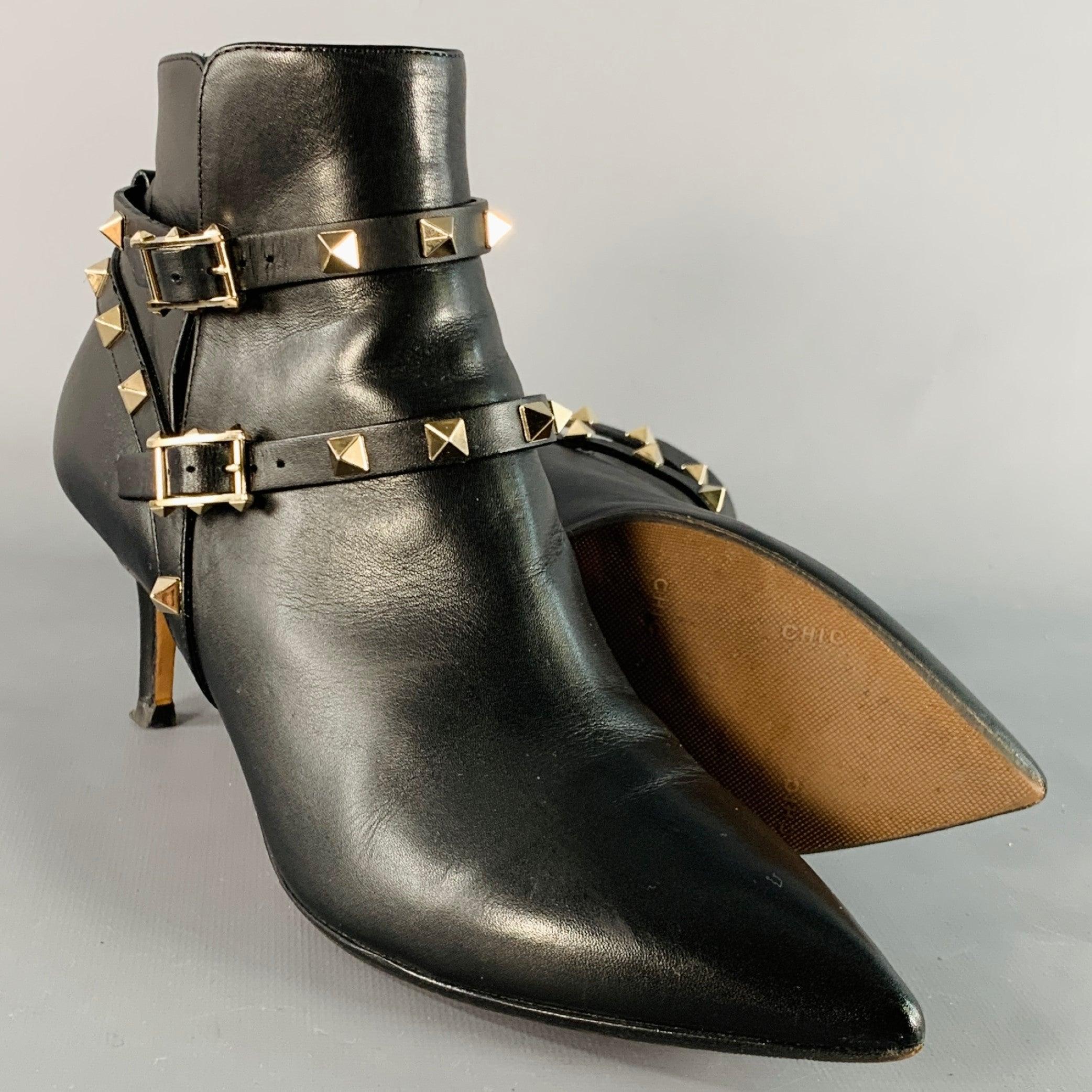 VALENTINO GARAVANI Größe 8.5 Schwarz Leder Rockstud Pointed Toe Stiletto Booties im Angebot 1