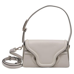 Petit sac à bandoulière « Le Petite Deuxième » de Valentino Garavani en cuir blanc