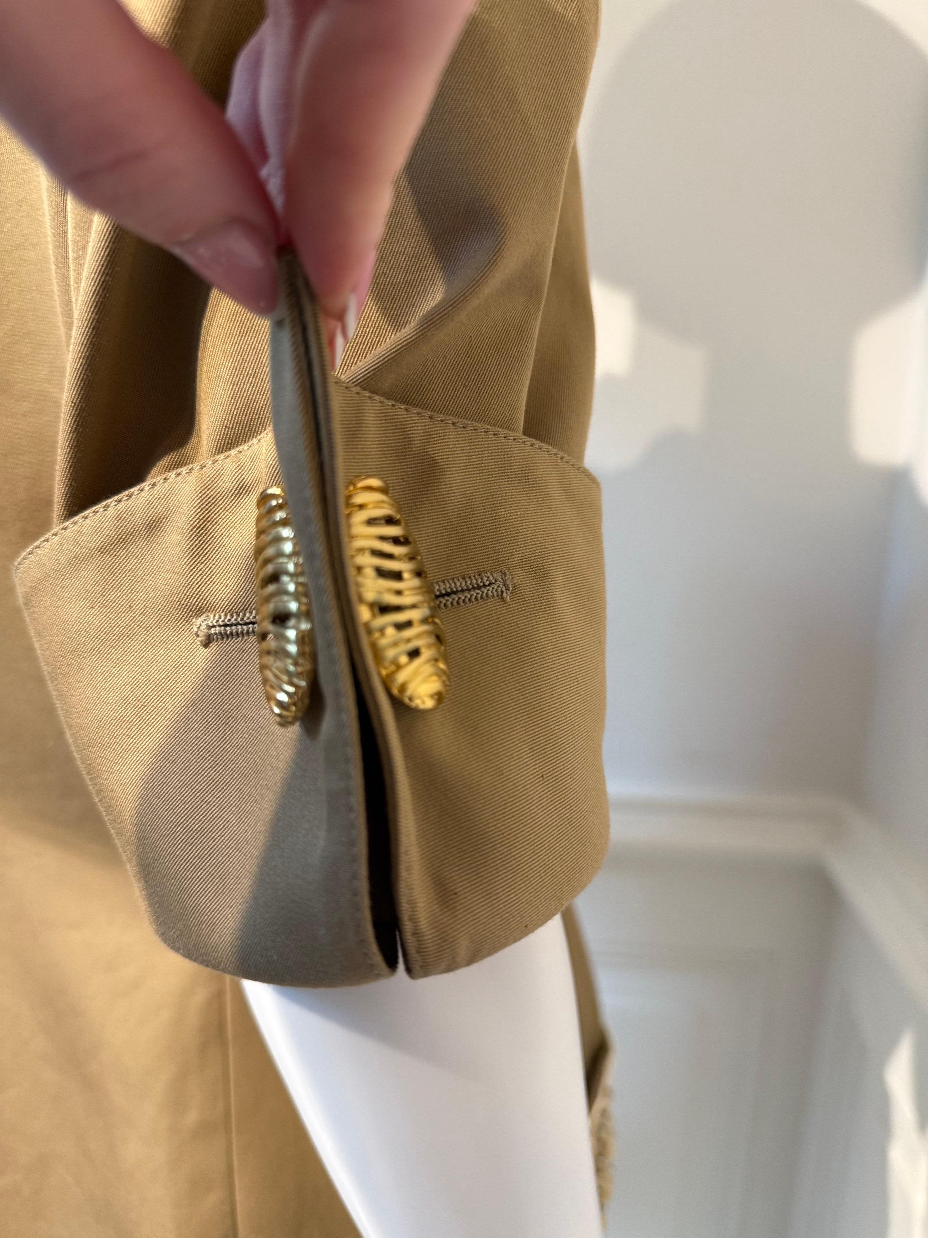 Valentino Garavani Frühjahr/Sommer 1993 erstaunliche Jacke Perlen Details Stickerei im Angebot 8