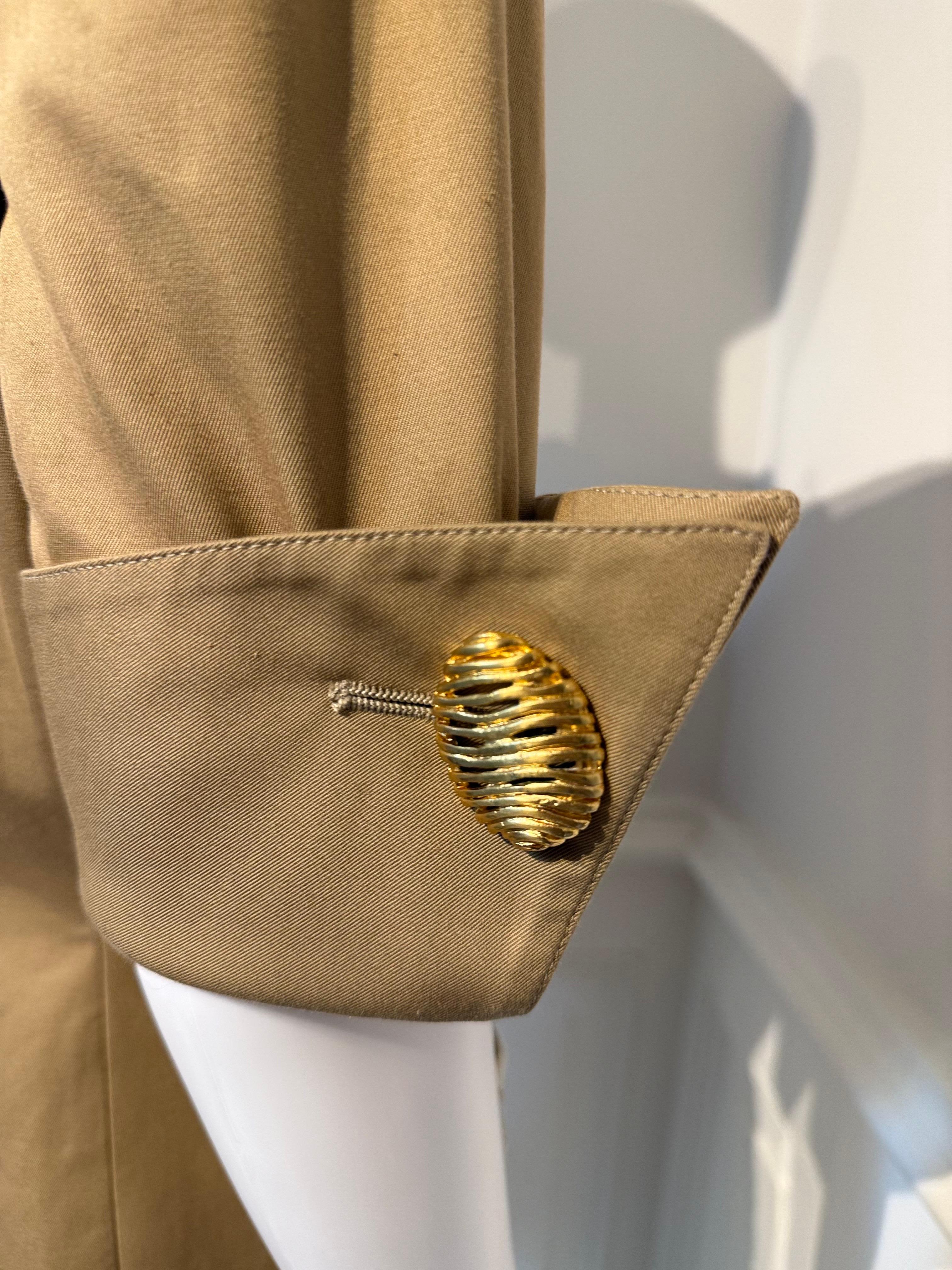 Valentino Garavani Frühjahr/Sommer 1993 erstaunliche Jacke Perlen Details Stickerei im Angebot 9