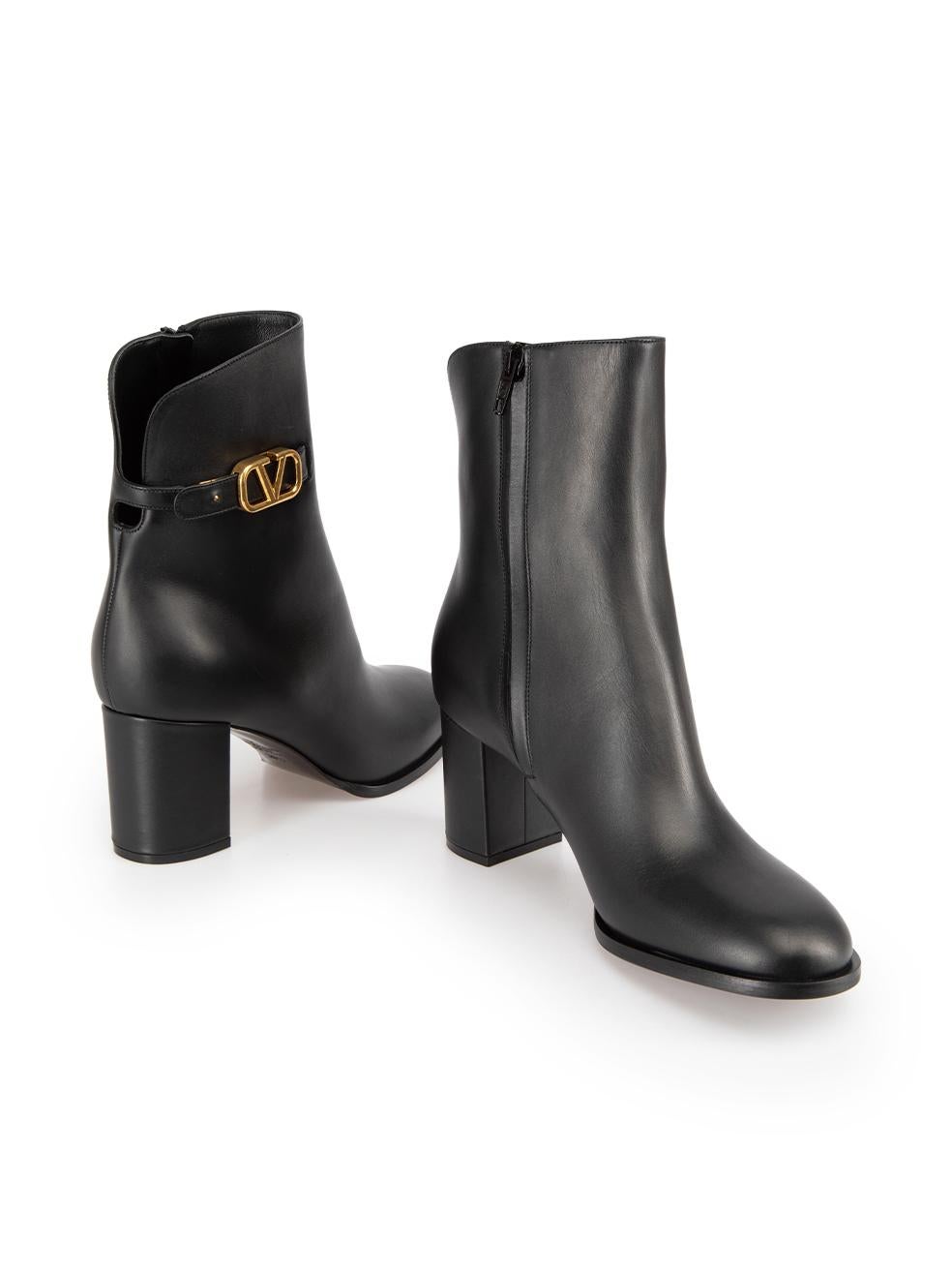 Valentino Garavani SS24 Black Leather V-Logo Ankle Boots Size SML 1