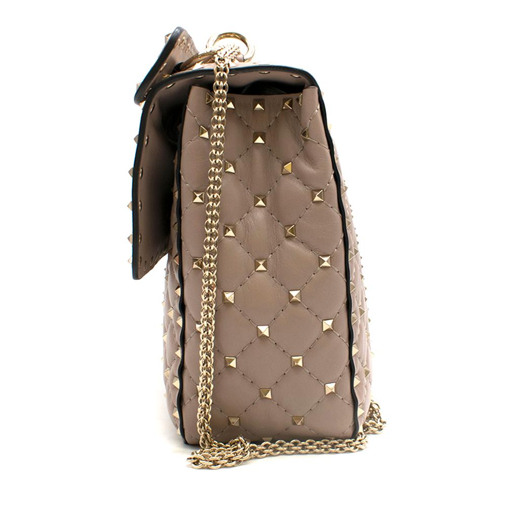 Valentino Garavani Taupe Rockstud Spike Large Leather Shoulder Bag	 In Excellent Condition In London, GB