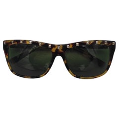 Lunettes de soleil Valentino Garavani, imprimé écailles de tortue, clous argentés