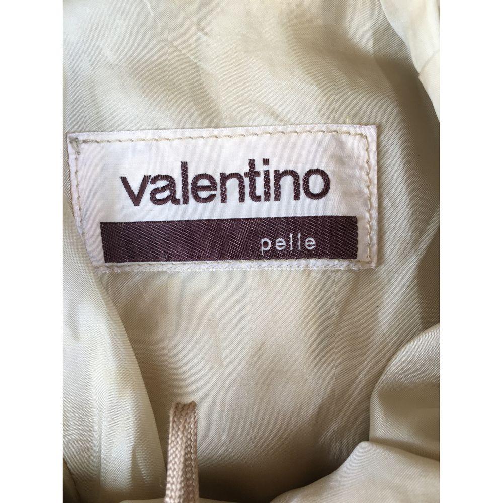 Valentino Garavani Vintage Leather Mid-Length Skirt in Beige In Good Condition In Carnate, IT