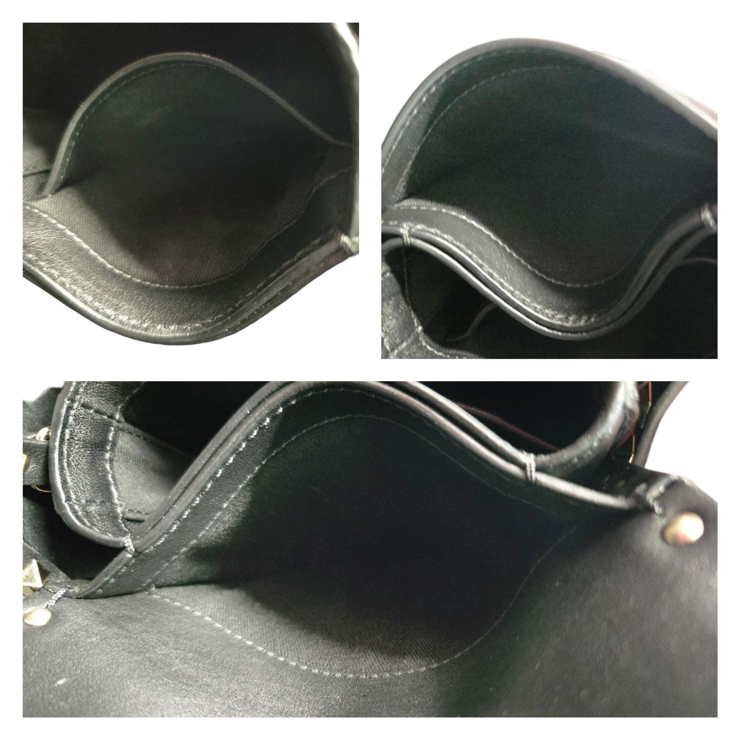 Valentino Garavani Vintage Rockstud - Sac à main en cuir de veau en vente 7