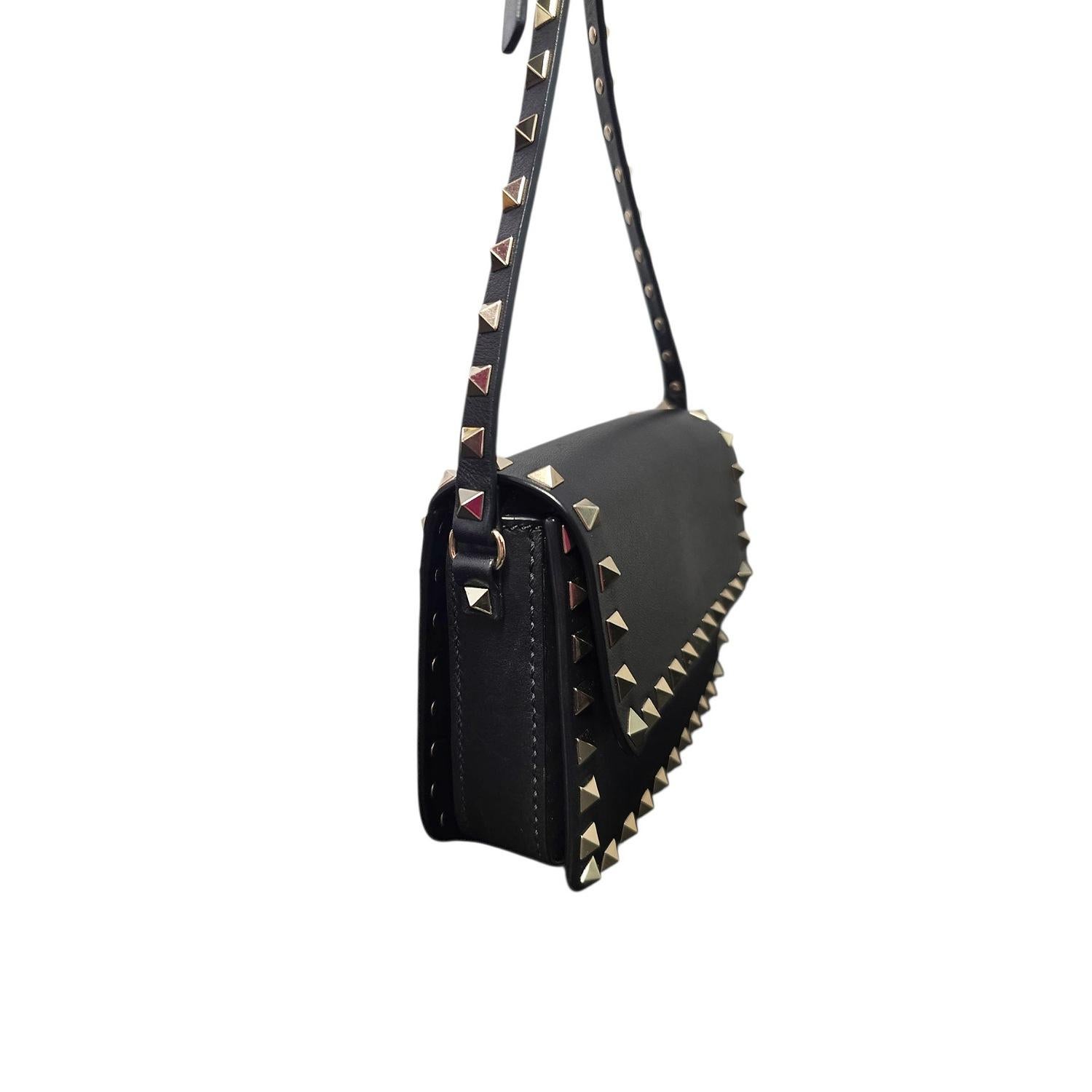 Valentino Garavani Vintage Rockstud - Sac à main en cuir de veau Pour femmes en vente