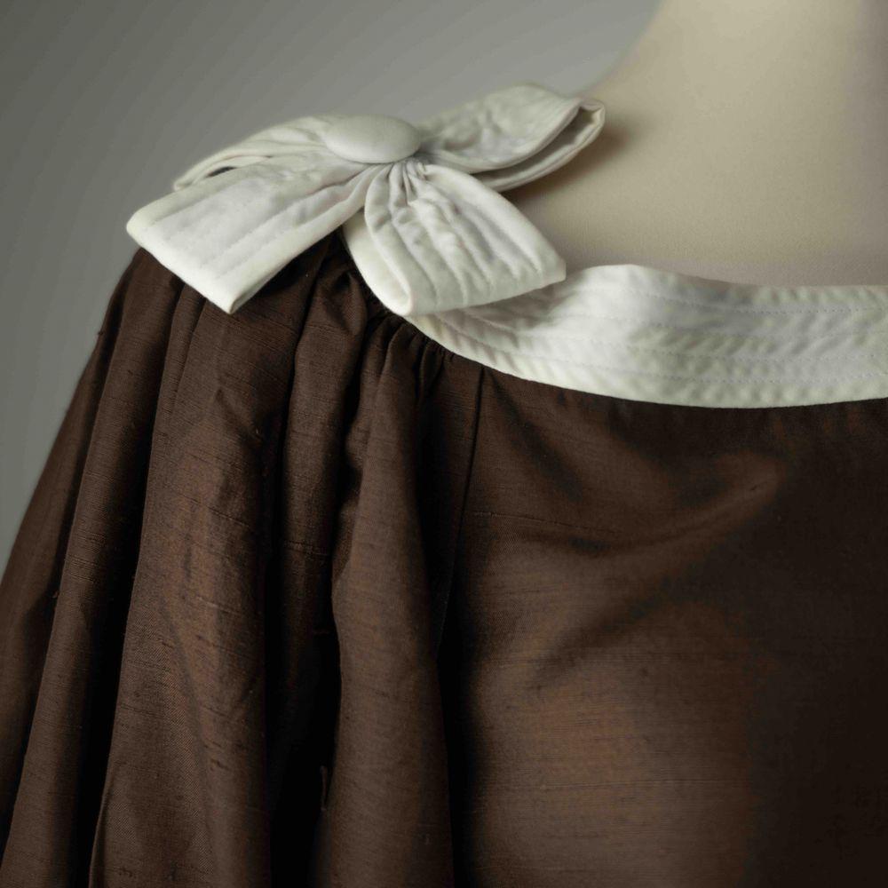 Women's Valentino Garavani Viscose Mid-Length Dress in Brown