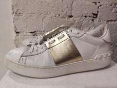Valentino Garavani white and gold leather studs sneakers