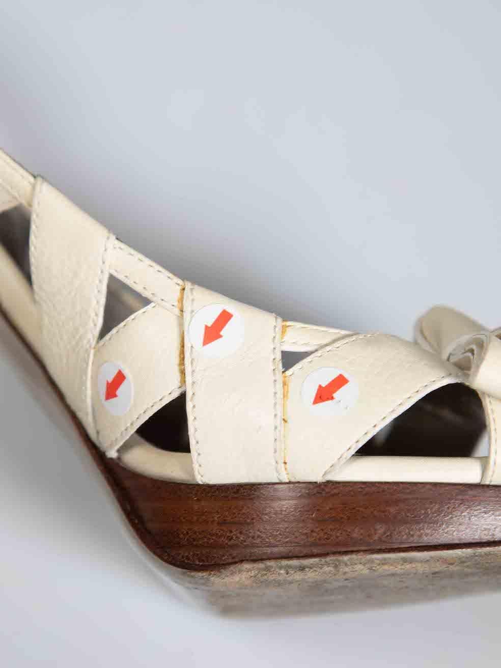 Valentino Garavani White Leather Bow Detail Sandals Size IT 37 For Sale 1