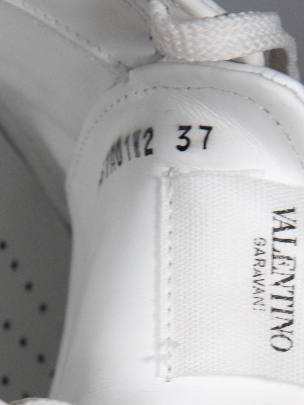 Valentino Garavani White Leather Rockstud Untitled Trainers Size IT 37 For Sale 4