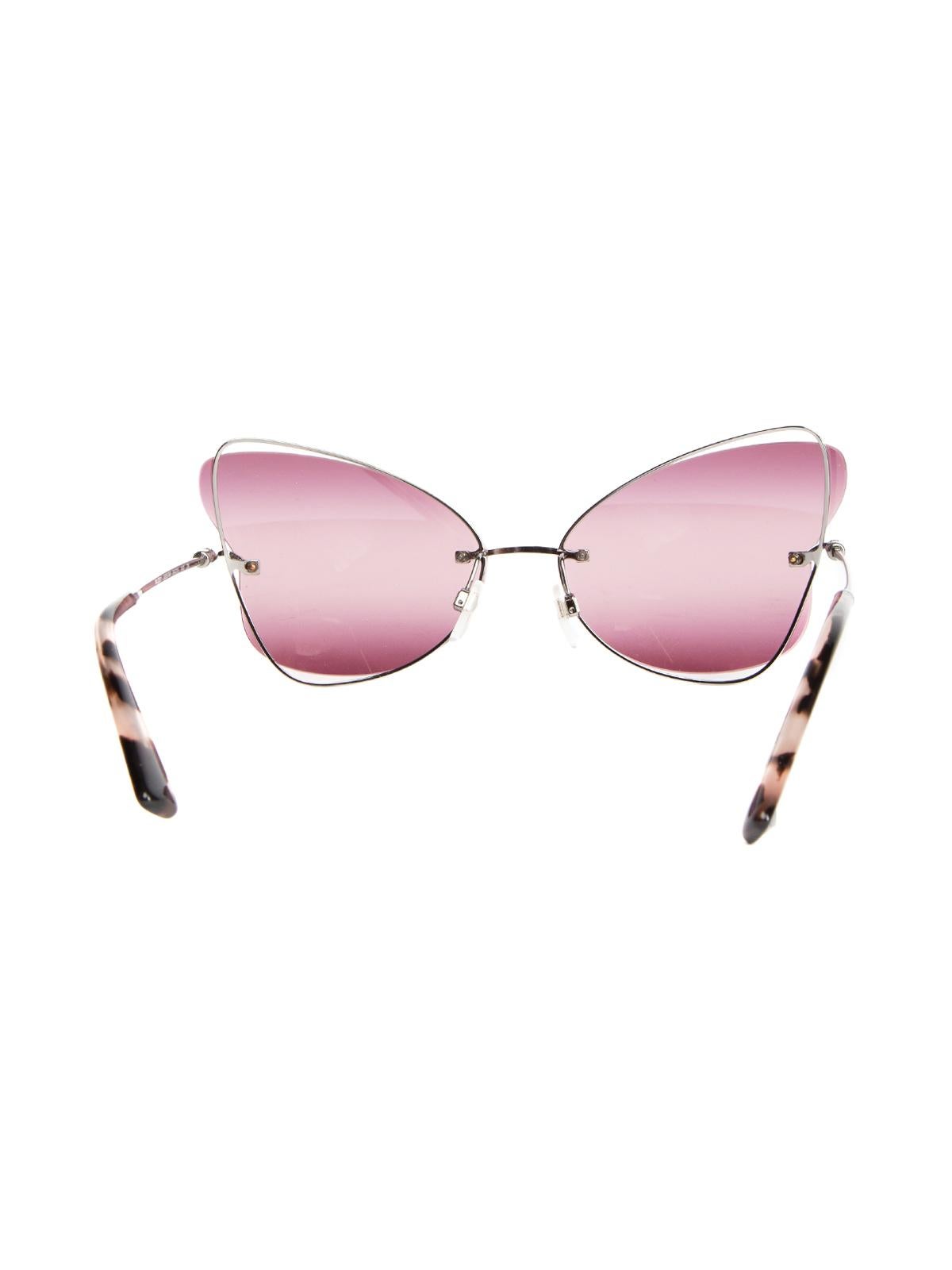 Valentino Garavani Women's Butterfly Sunglasses In New Condition In London, GB