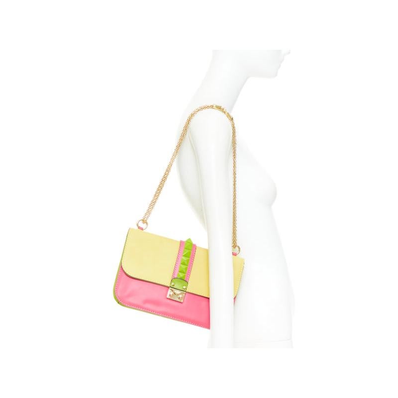 Orange VALENTINO Glam Lock yellow green pink Rockstud leather push lock flap chain bag en vente