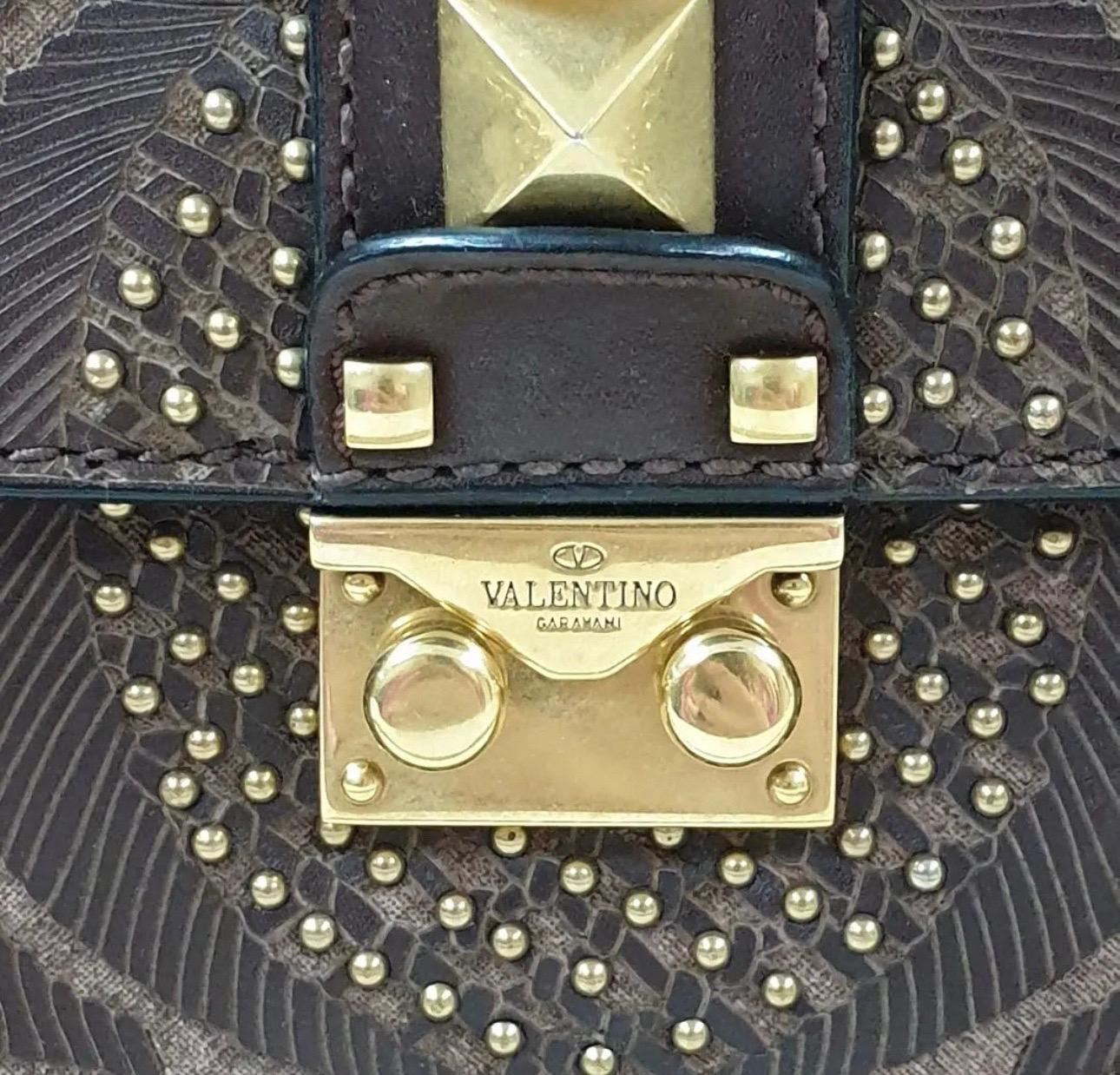 Valentino Glamrock Brown Leather Embroidered Bag In Good Condition For Sale In Krakow, PL