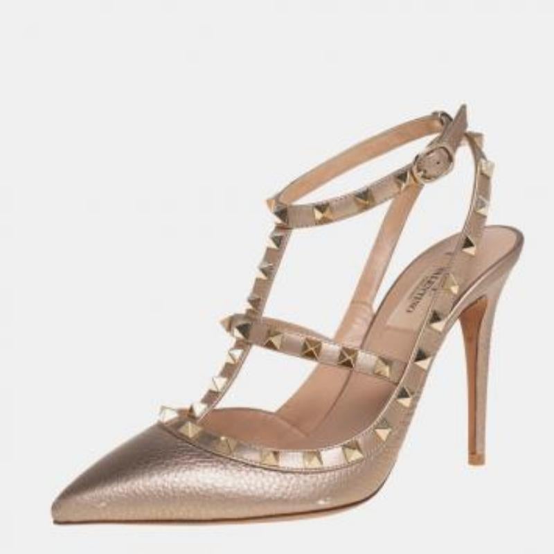 Valentino Gold Leather Rockstud  Ankle Strap Sandals Size 39.5 For Sale 3