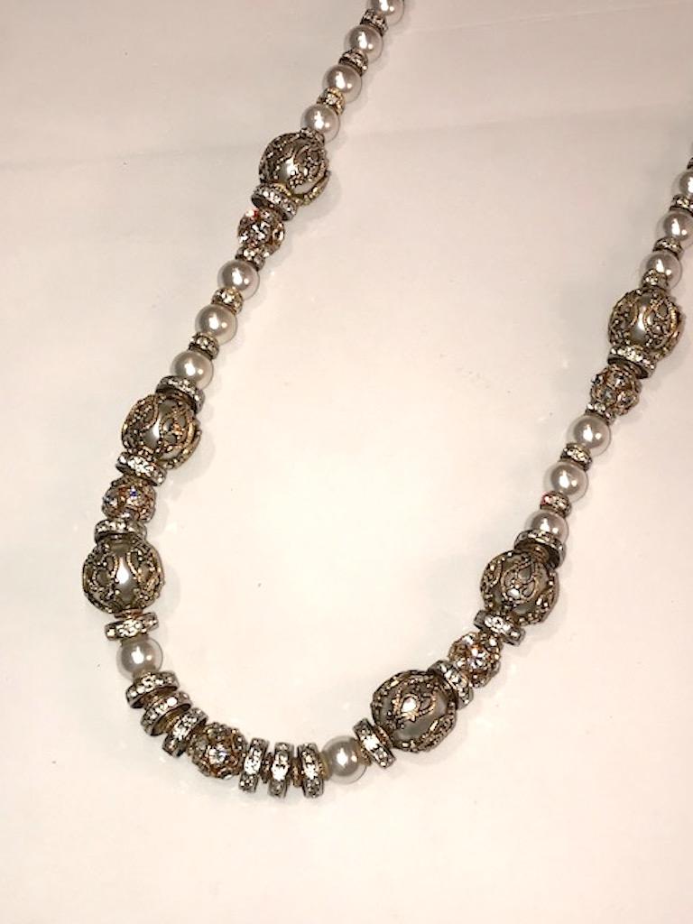 Valentino Gold, Pearl and Rhinestone 1980s Necklace In Good Condition In New York, NY