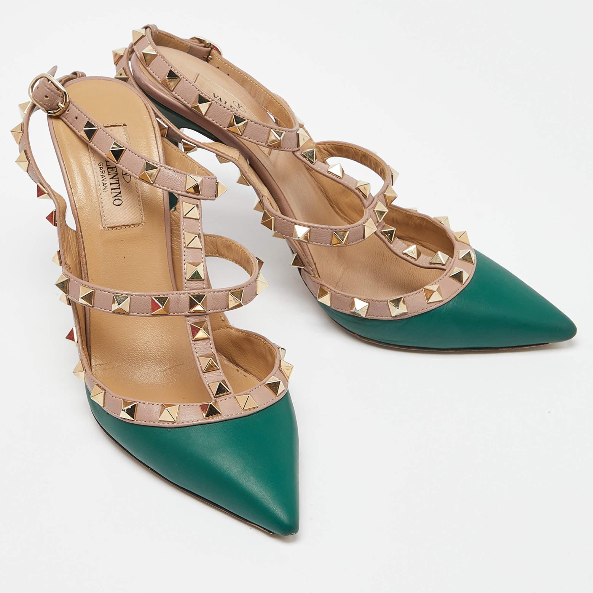Valentino Green/Beige Leather Rockstud Strappy Pointed Toe Pumps Size 37.5 In Good Condition In Dubai, Al Qouz 2