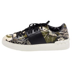 Valentino Green/Black Floral Printed Leather Open Low Top Sneakers Size 39
