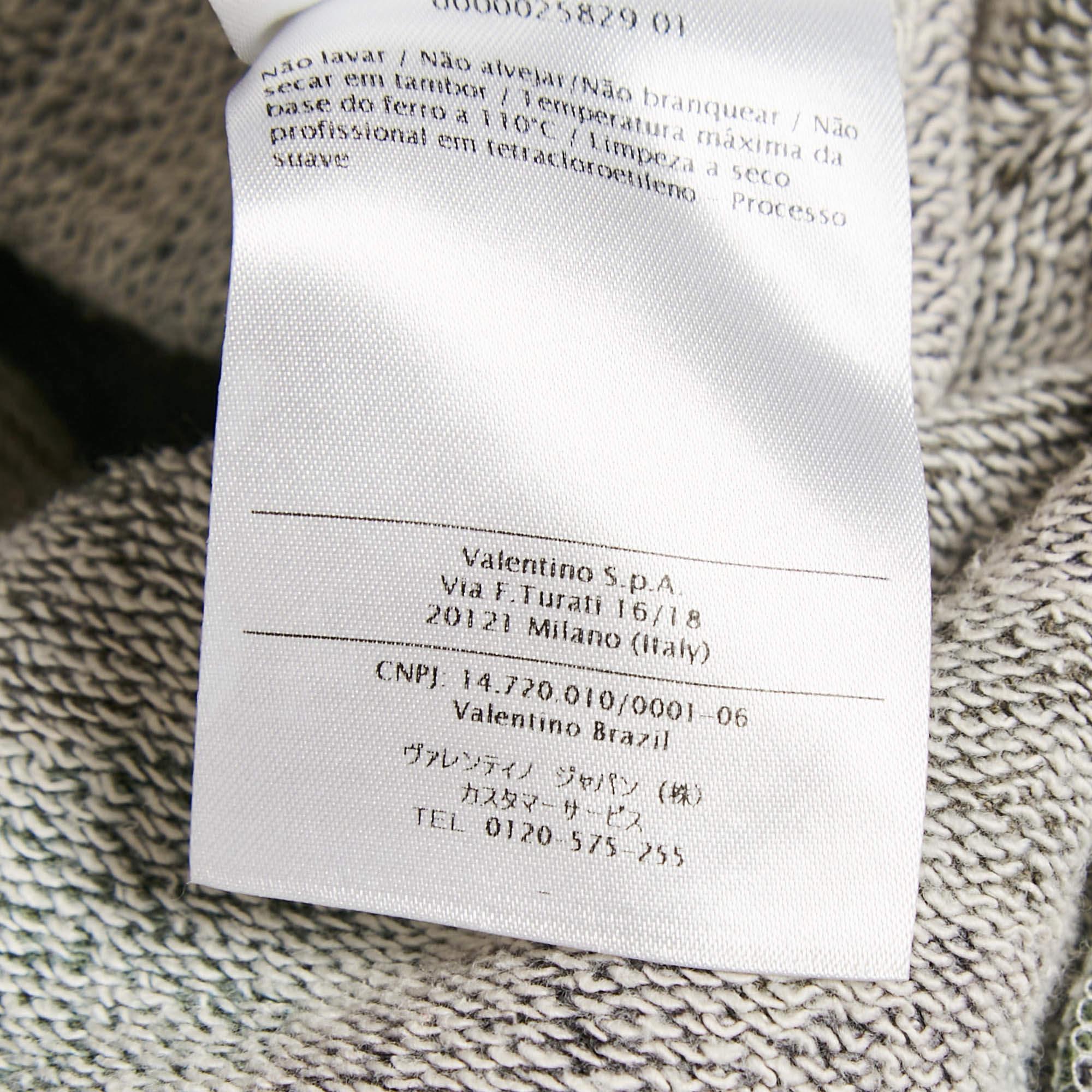 Valentino Sweat-shirt en tricot de coton imprimé camouflage vert L en vente 1