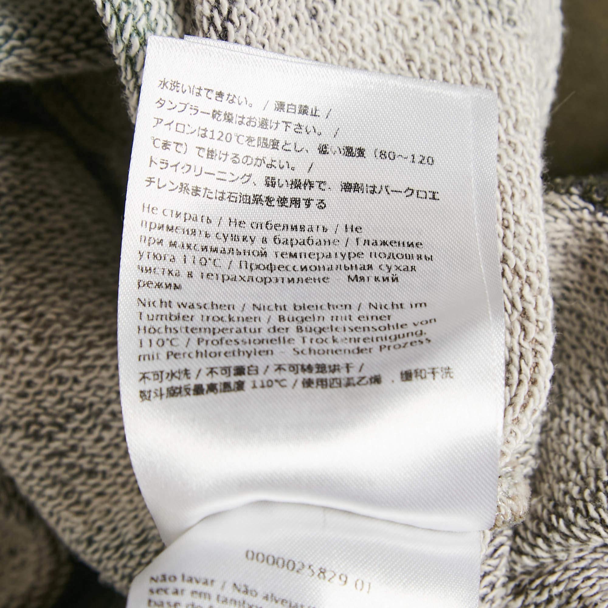 Valentino Sweat-shirt en tricot de coton imprimé camouflage vert L en vente 2