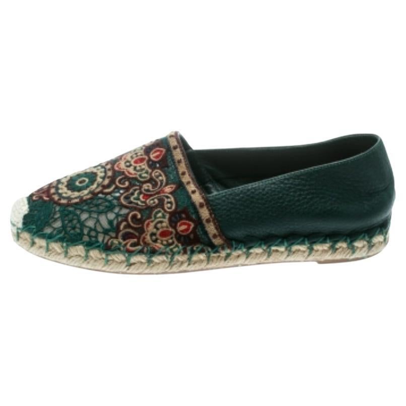 Alpargatas de piel bordada Valentino Verde Talla 35 en venta