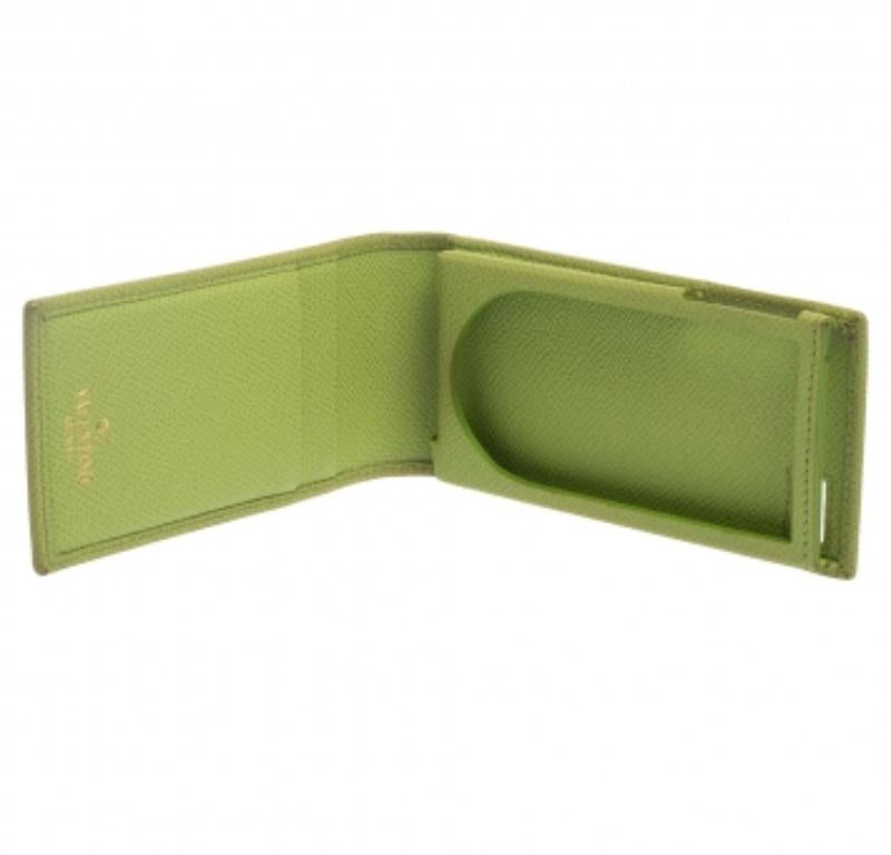 Valentino Green Grained Leather Rockstud iPhone 5 Flip Case For Sale 5